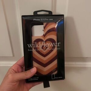 NEW WITH BOX Wildflower IPhone 12/12 Pro Coffee Hearts Case
